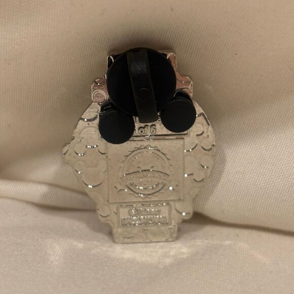 Disney Parks Mickey Mouse Collectible Hidden Mickey Trading Pin Watch - Picture 3 of 3